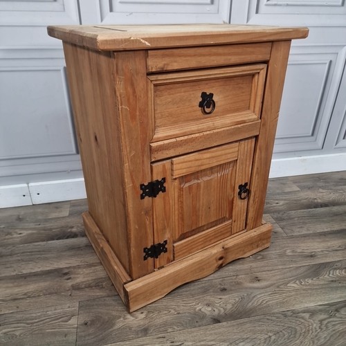 Comodino rustico cassetto - , e